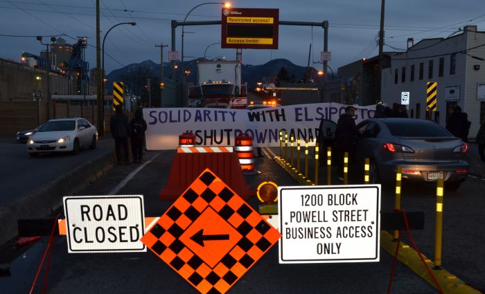 Activists shut down port of Vancouver in solidarity with Elsipogtog people